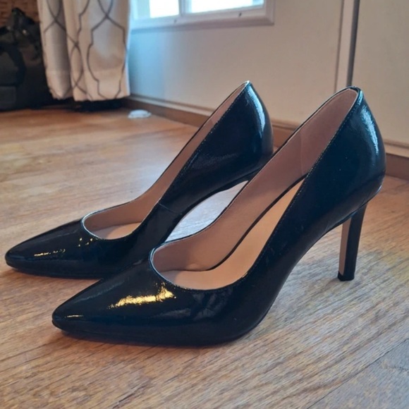Naturalizer Black Patent Pointed-Toe Pumps - Picture 3 of 4